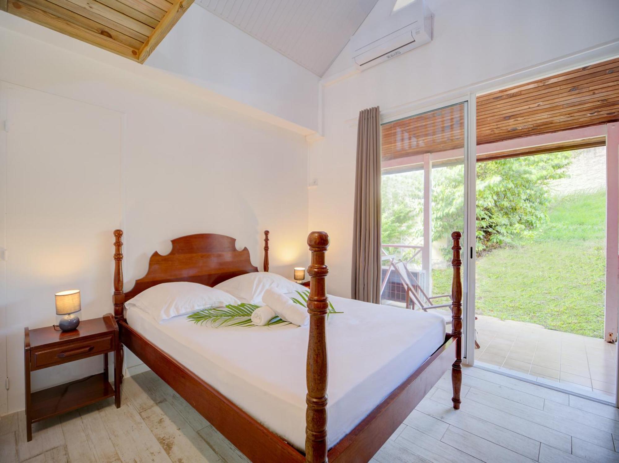 Résidence Ti'Kéol - Appartements avec terrasse 2 à 4 personnes, piscine Sainte-Anne Esterno foto
