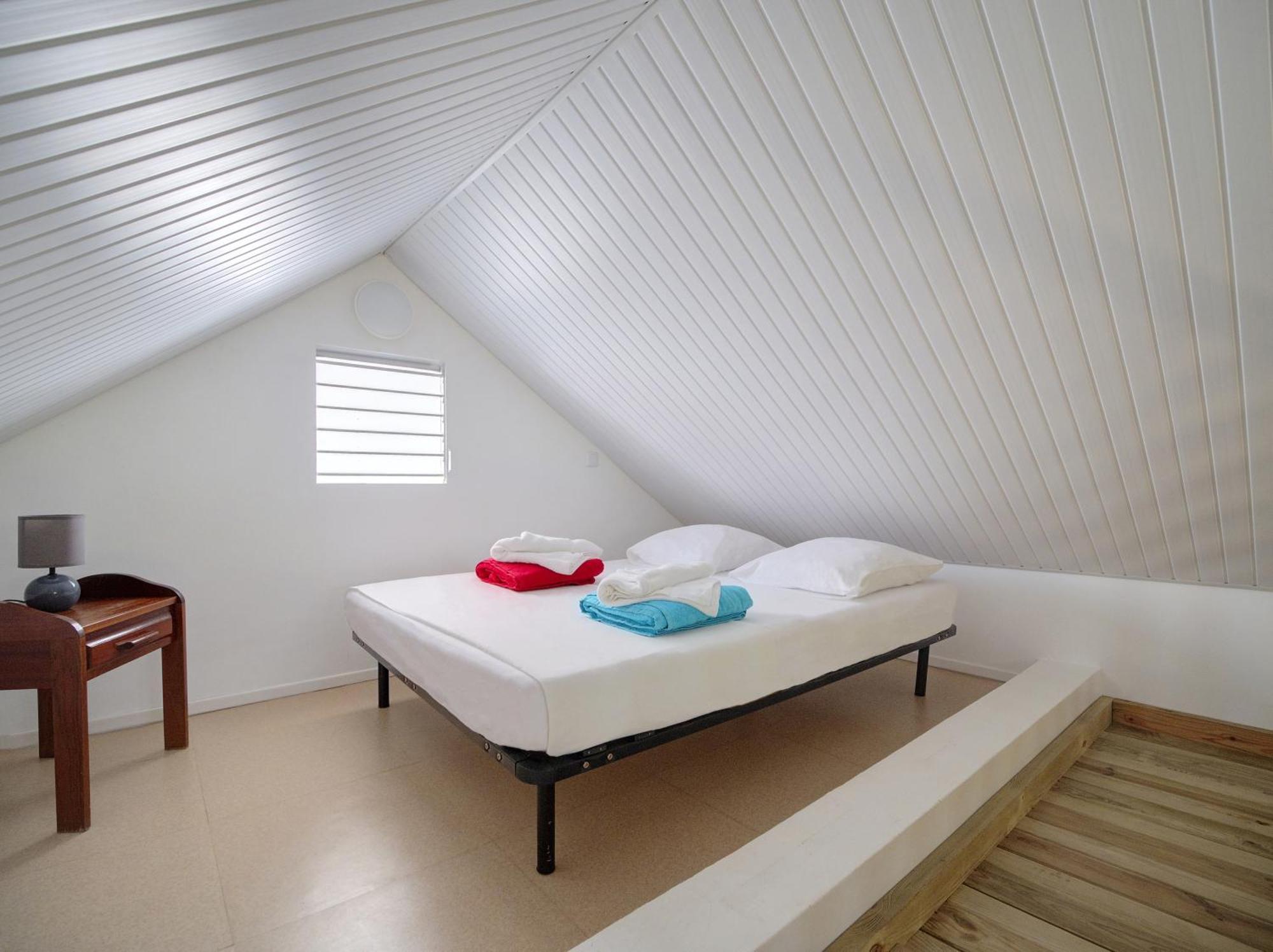 Résidence Ti'Kéol - Appartements avec terrasse 2 à 4 personnes, piscine Sainte-Anne Esterno foto