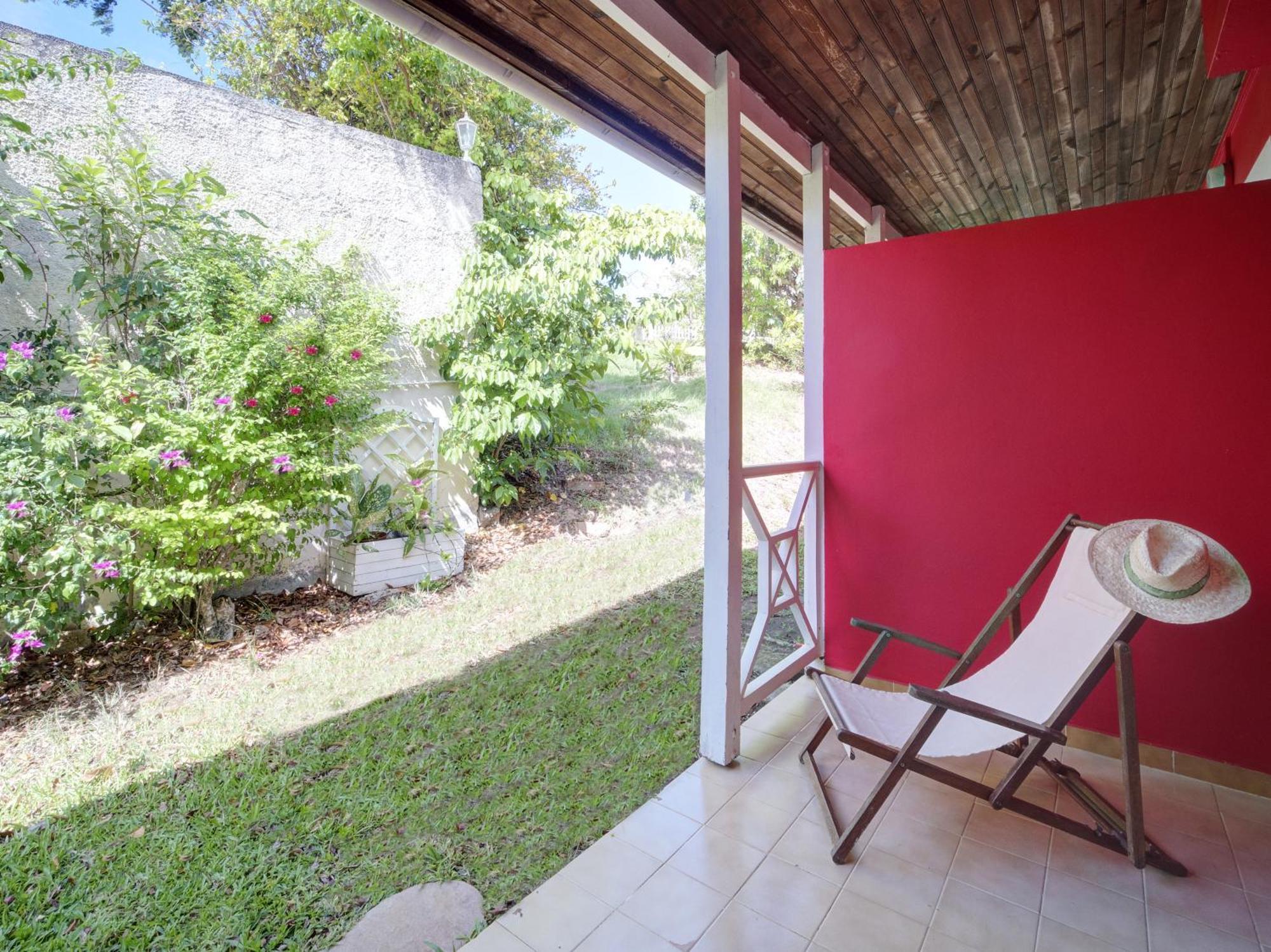 Résidence Ti'Kéol - Appartements avec terrasse 2 à 4 personnes, piscine Sainte-Anne Esterno foto